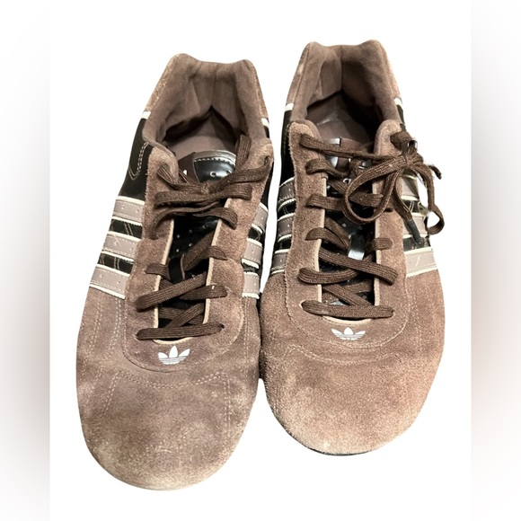 Rare Adidas Goodyear team shoes NWOT - Picture 2 of 4